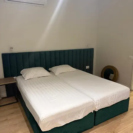 Apartmán Sami Five *